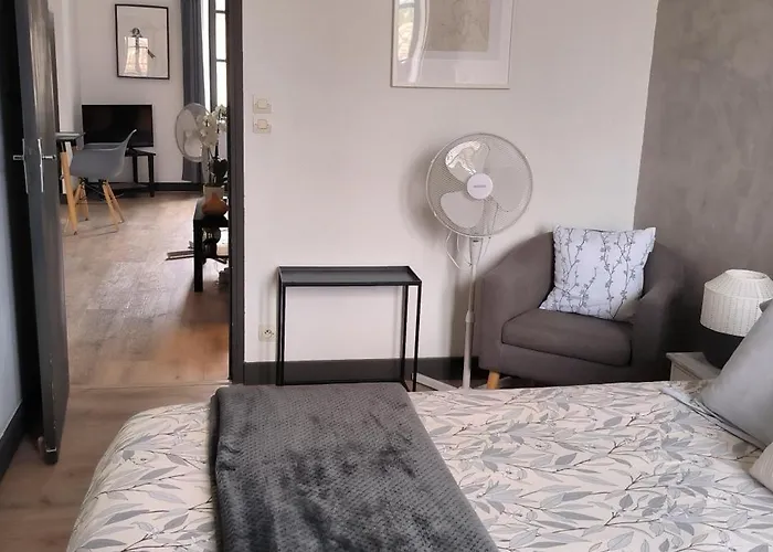 アパート Sous Les Remparts カルカソンヌ